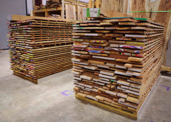 texas-pecan-lumber-rough-sawn-kiln-dried.jpg Texas Pecan Lumber